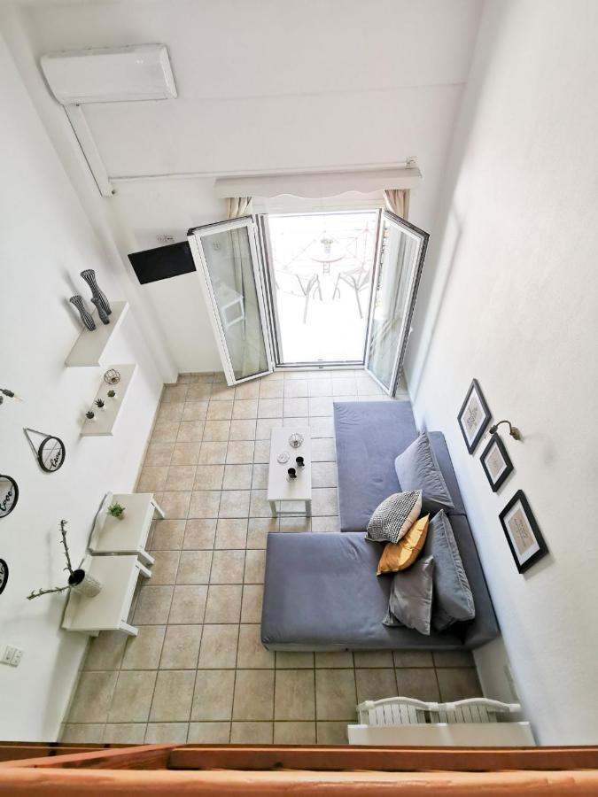 קוקונאריס Haris Apartments מראה חיצוני תמונה