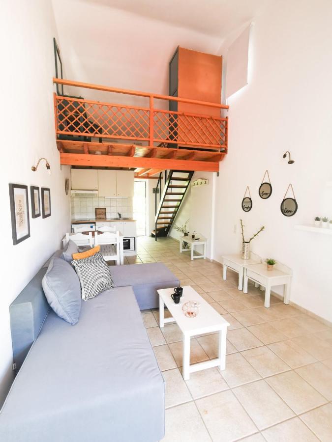 קוקונאריס Haris Apartments מראה חיצוני תמונה